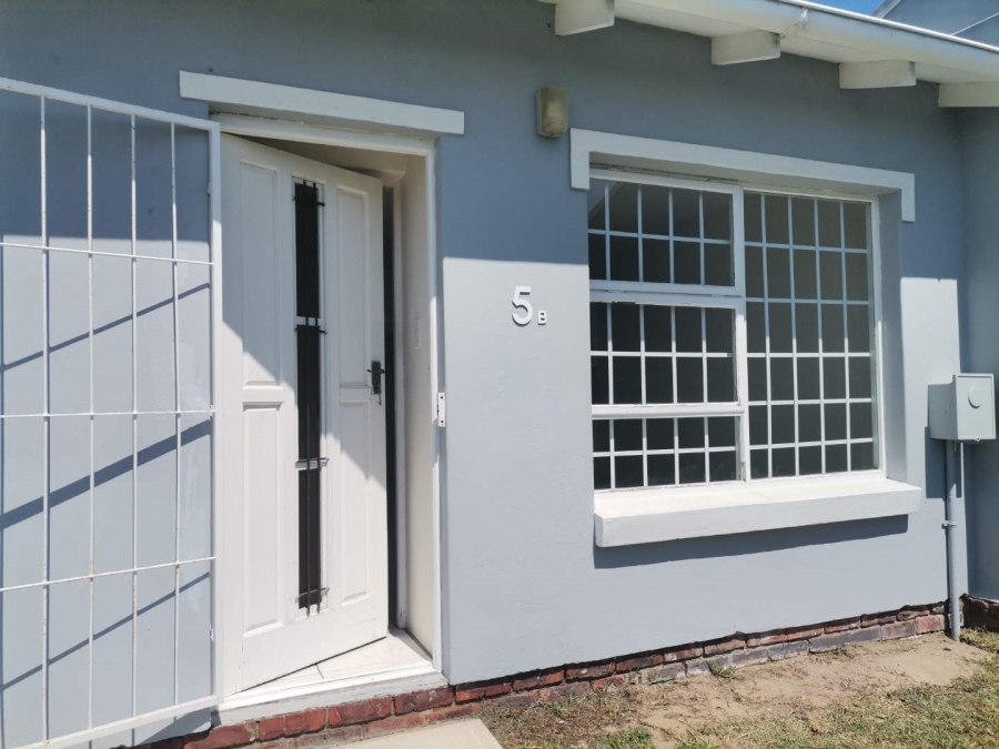 2 Bedroom Property for Sale in Sherwood Eastern Cape